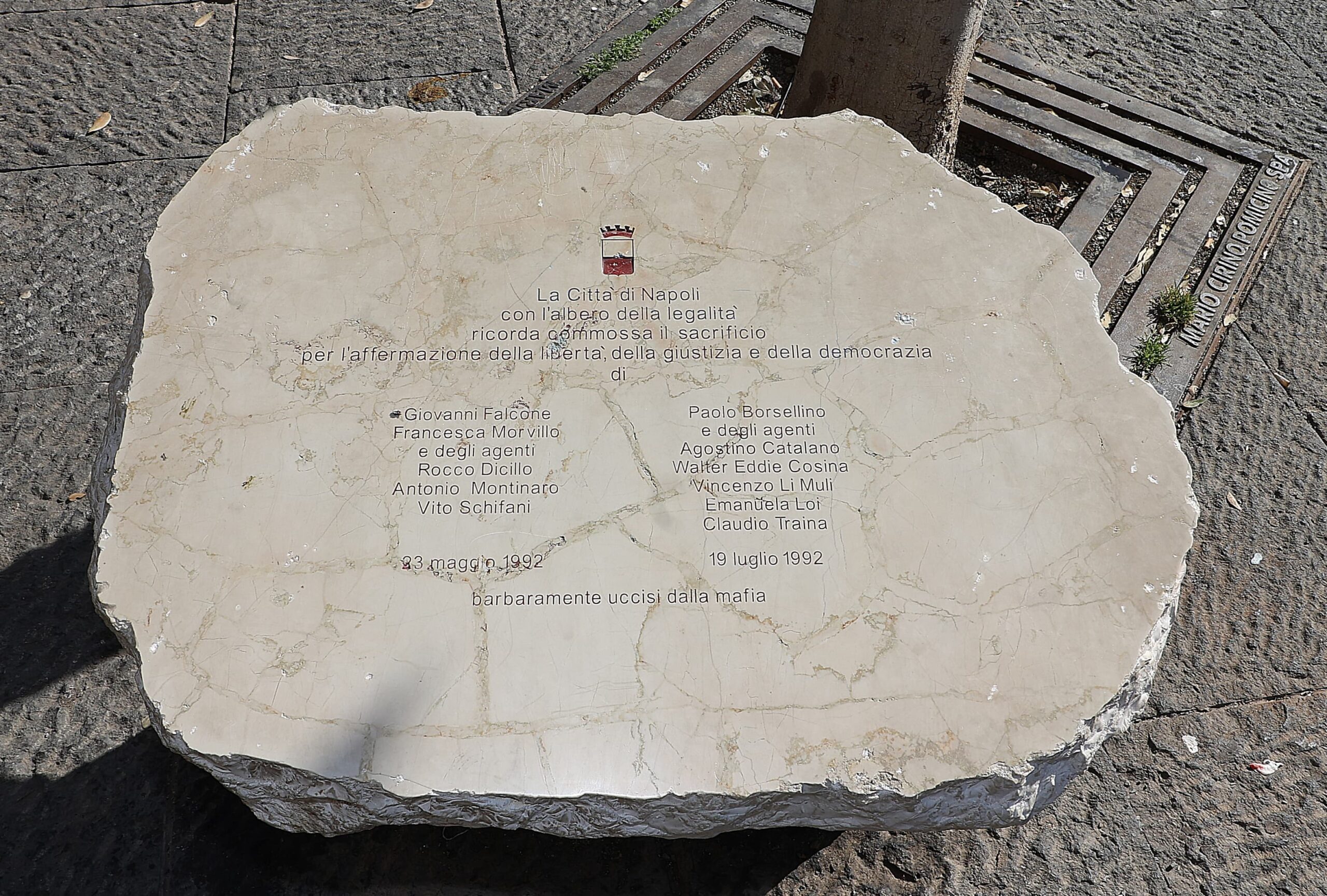 Napoli ricorda le vittime innocenti delle mafie, in piazza Municipio la cerimonia con Lieto e De Iesu