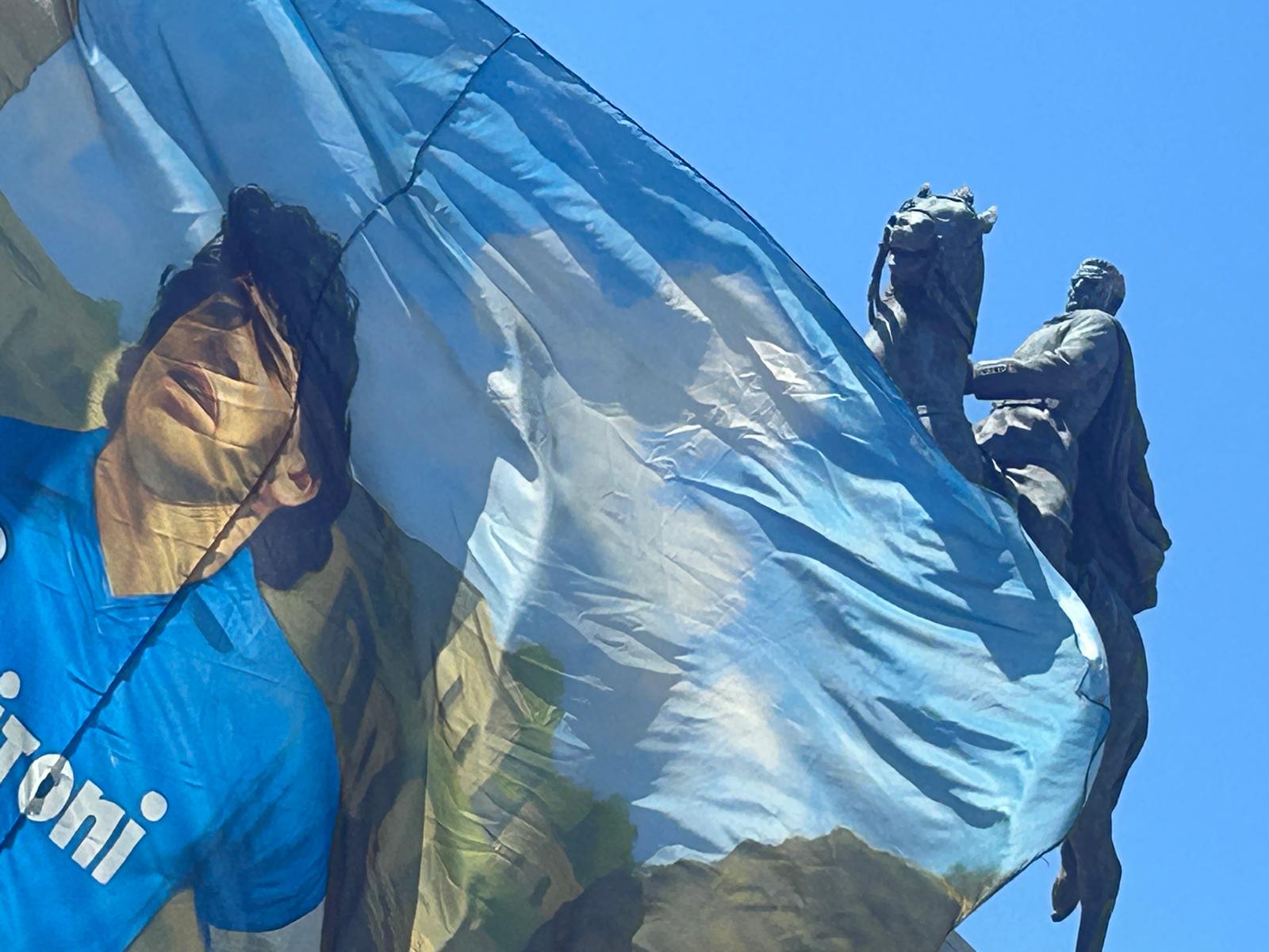 Sfilata bus, Manfredi: "Grande bellezza e grande efficienza, grazie a gioco di squadra"