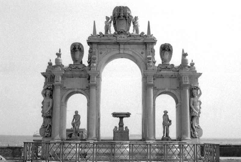 Fontana del Gigante o dell’Immacolatella