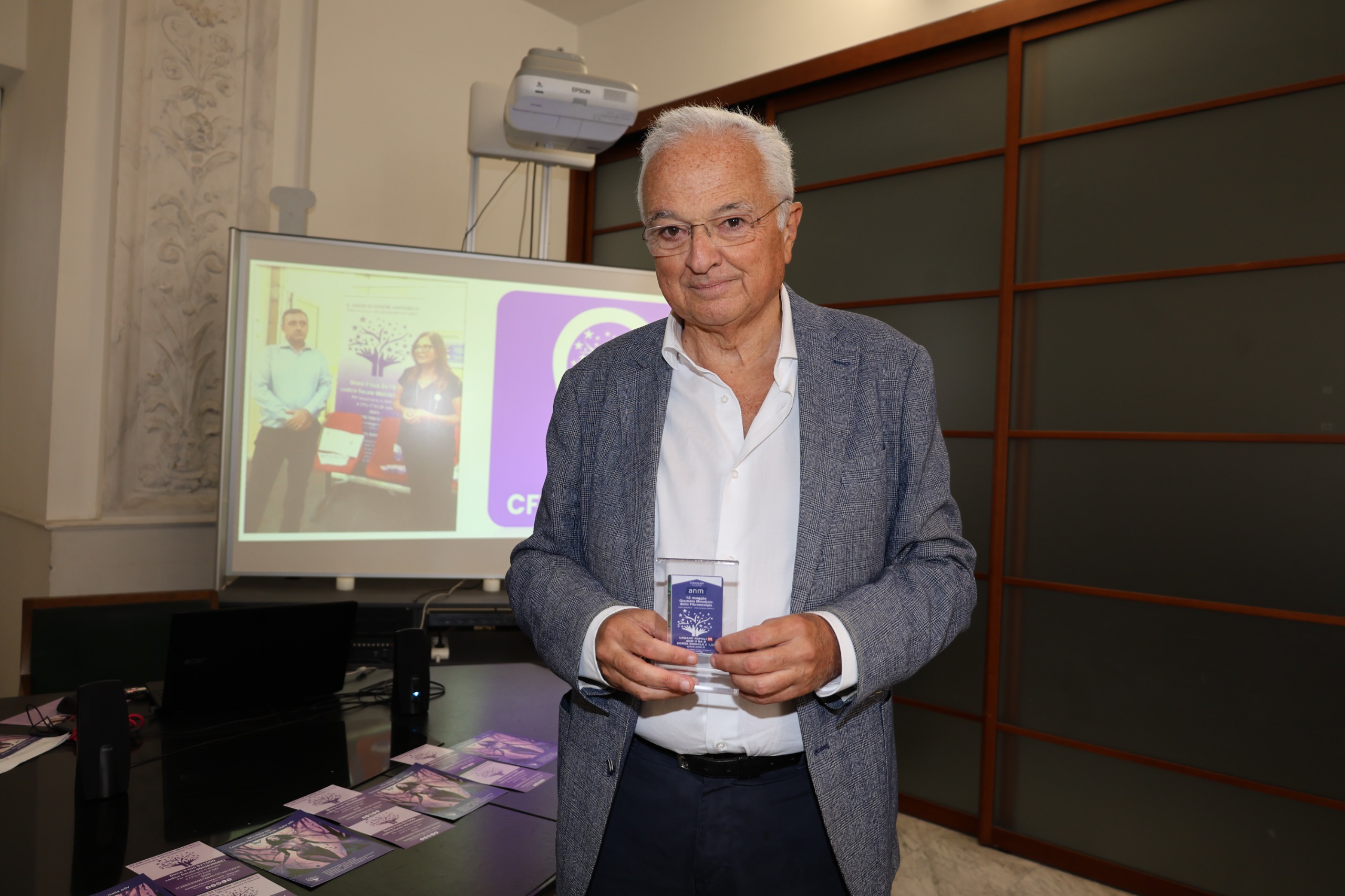 Biglietto ANM per la lotta alla mialgia