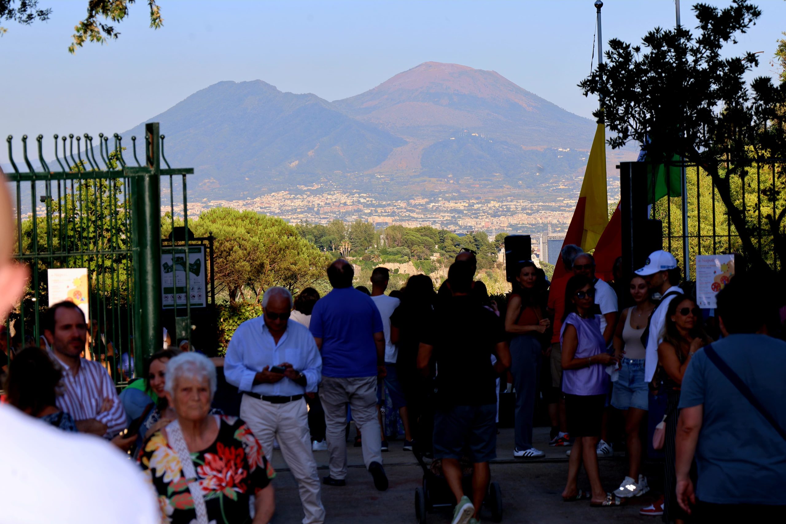 Riaperto al pubblico il Parco del Viale del Poggio, un grande polmone verde che si affaccia sulla città