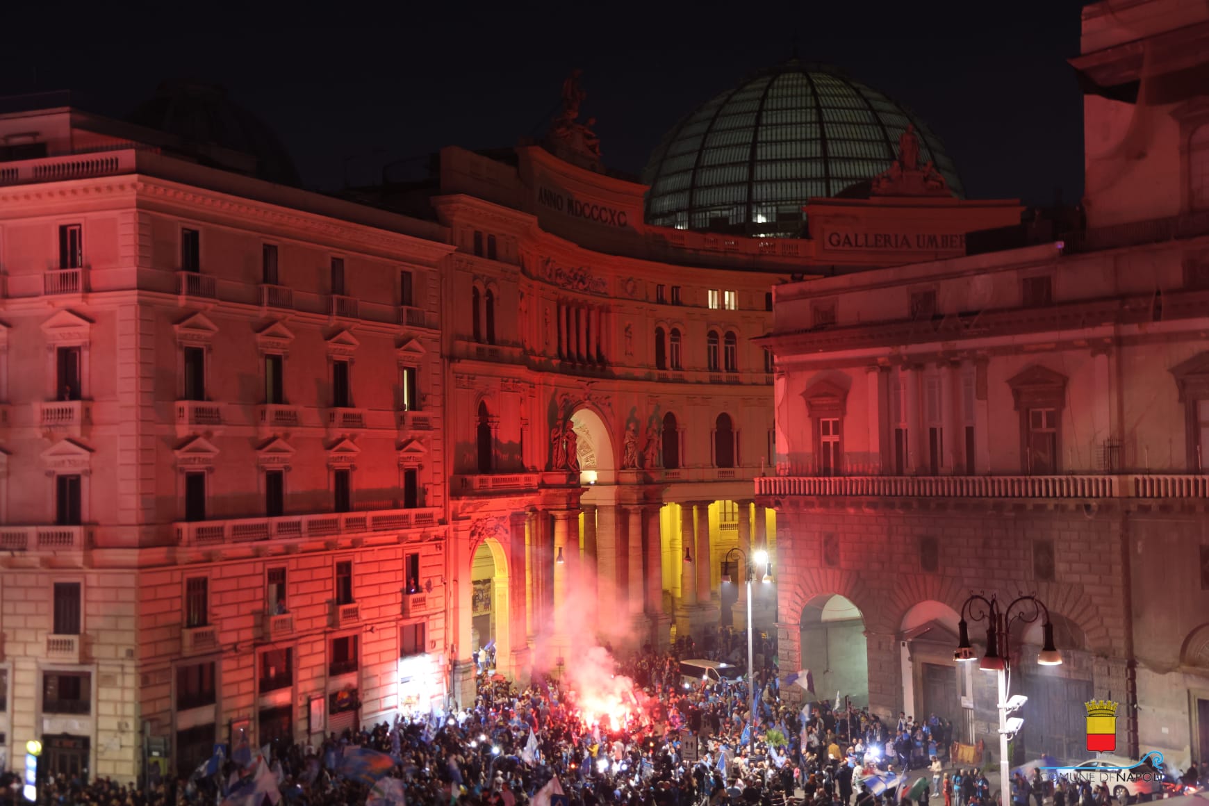 Napoli si risveglia Campione d'Italia!