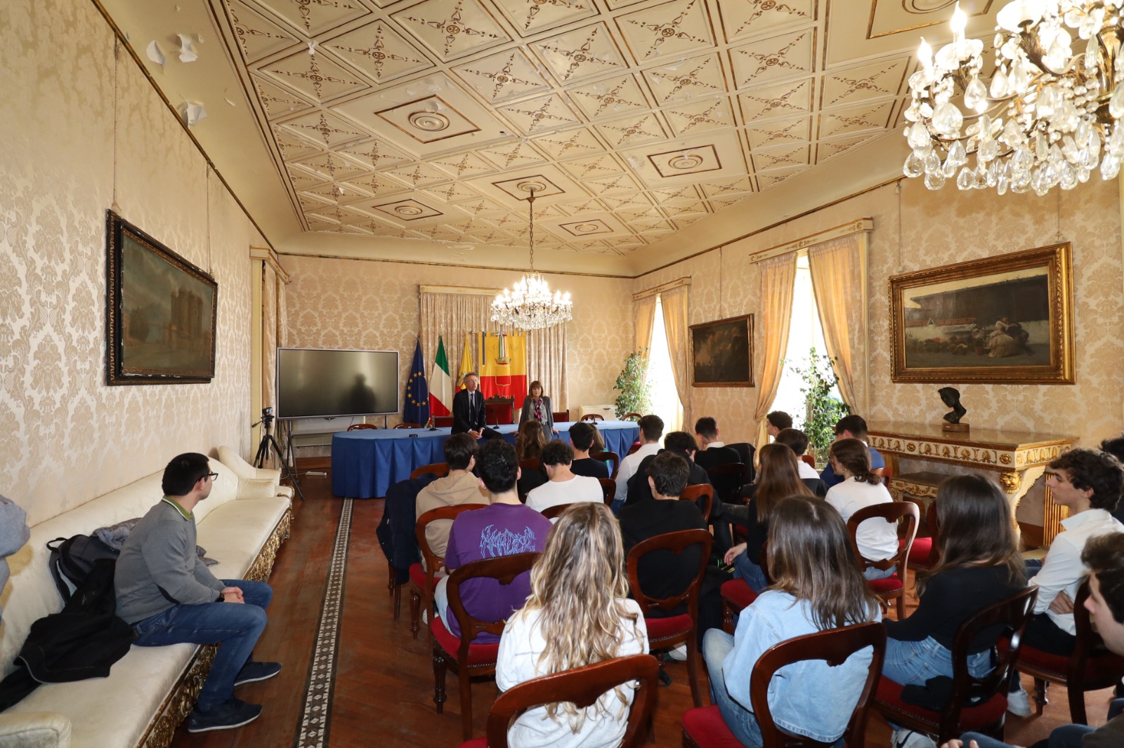 Manfredi incontra gli studenti del Mercalli