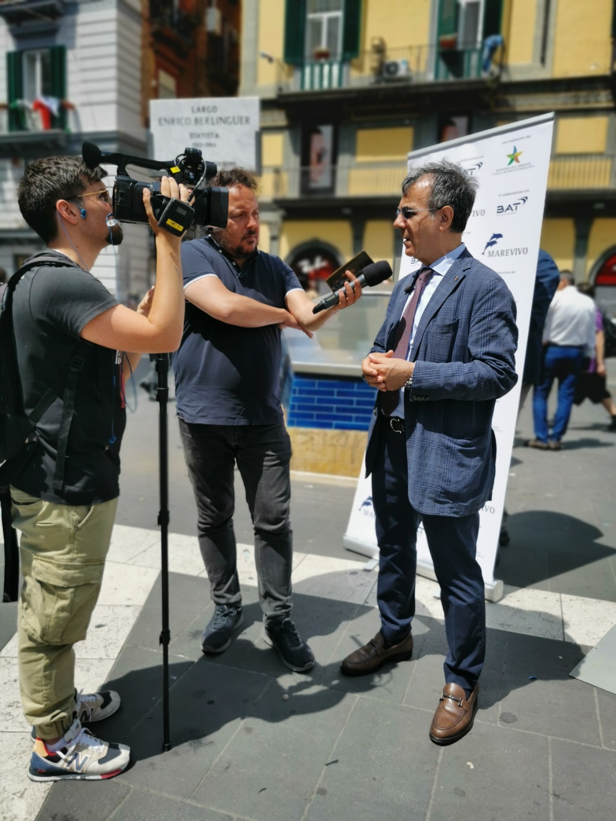 A Napoli la campagna "Piccoli gesti, grandi crimini"
