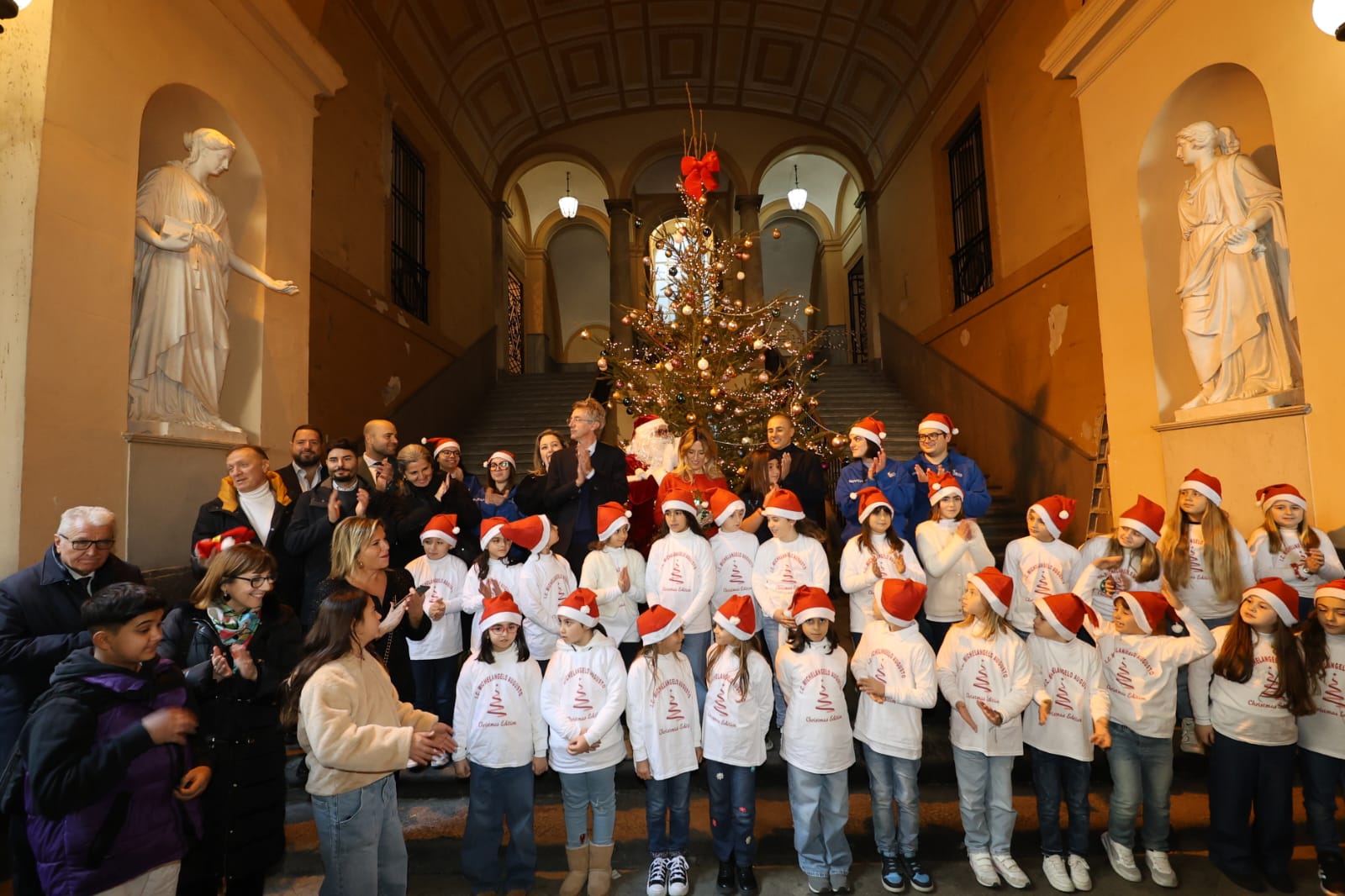 Giocattolo sospeso 2023