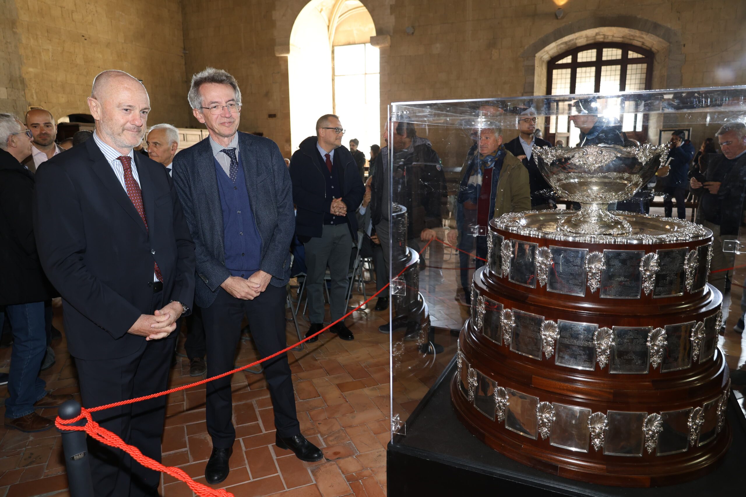 La Coppa Davis in mostra al Maschio Angioino