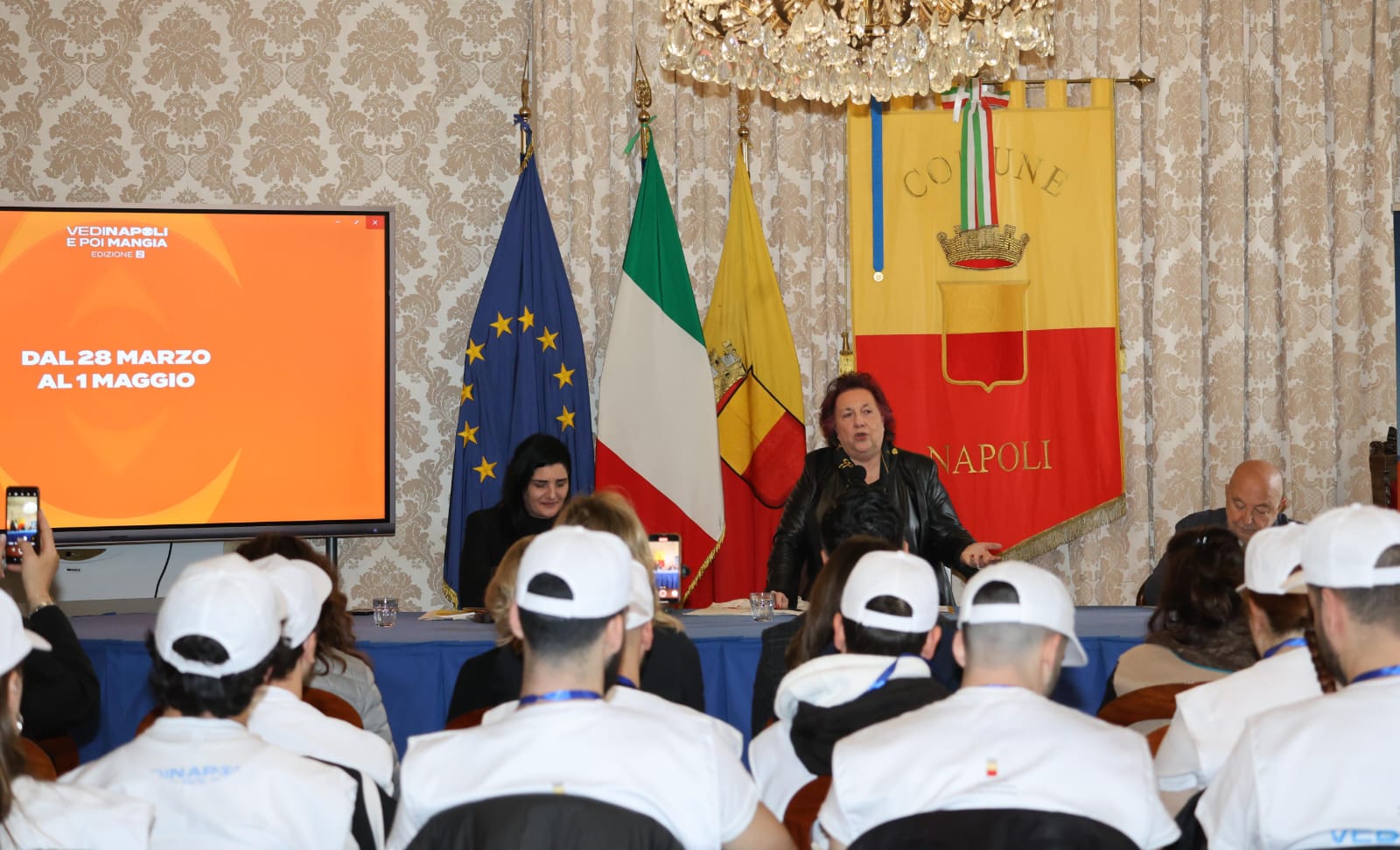 Dal 28 marzo torna Vedi Napoli e poi mangia