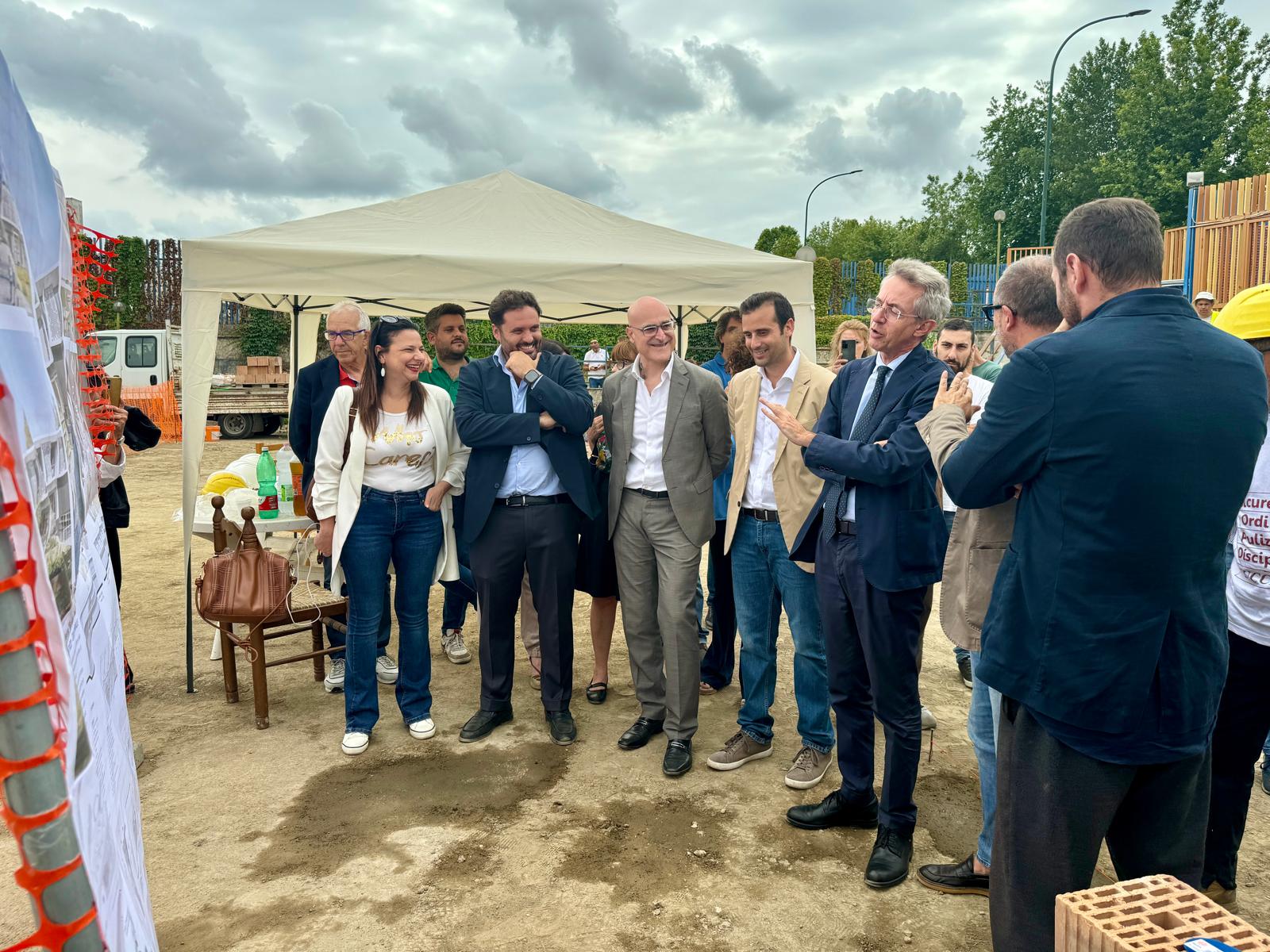 A Pianura via ai lavori per la nuova sede della scuola “Massimo Troisi”