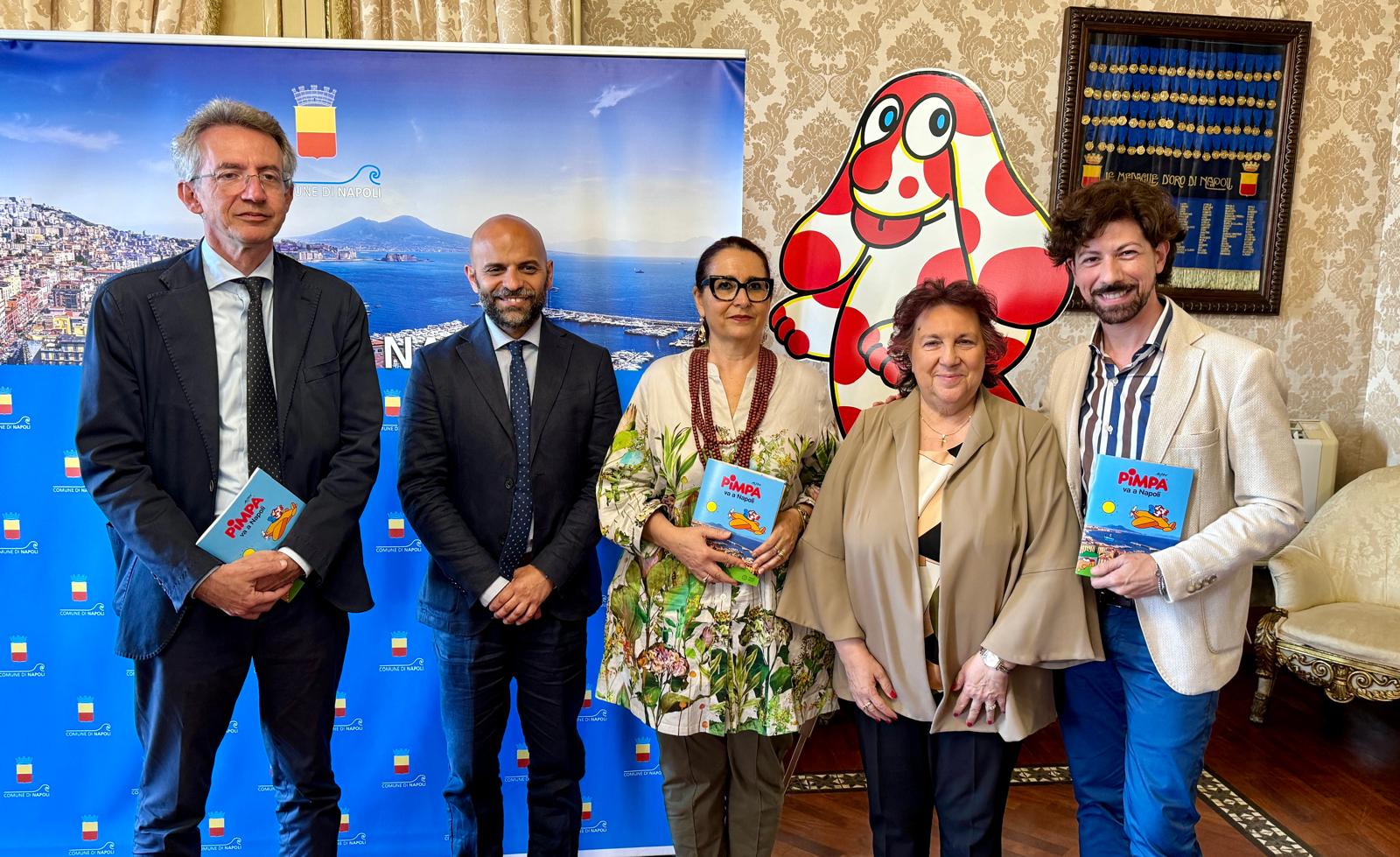 Pimpa va a Napoli: in libreria la guida per bambini