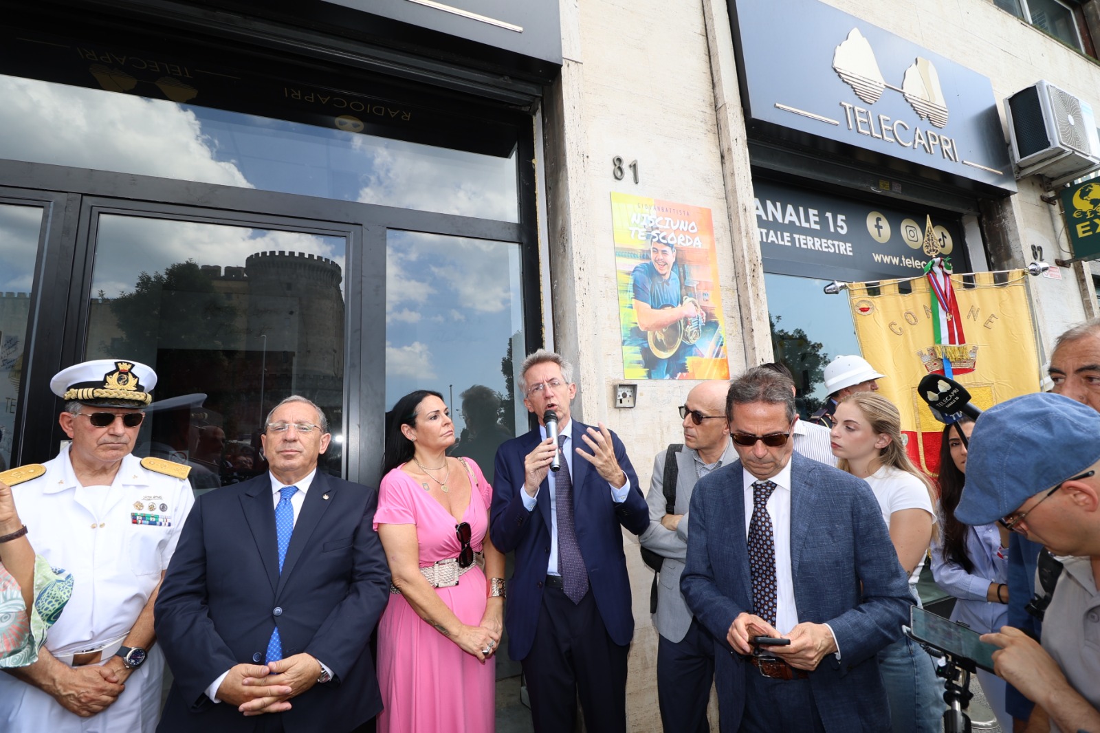 Ripristinata la targa per Giovanbattista Cutolo