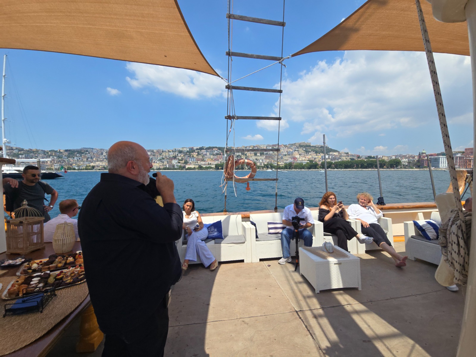 Vedi Napoli d'Estate e poi Torni 2025