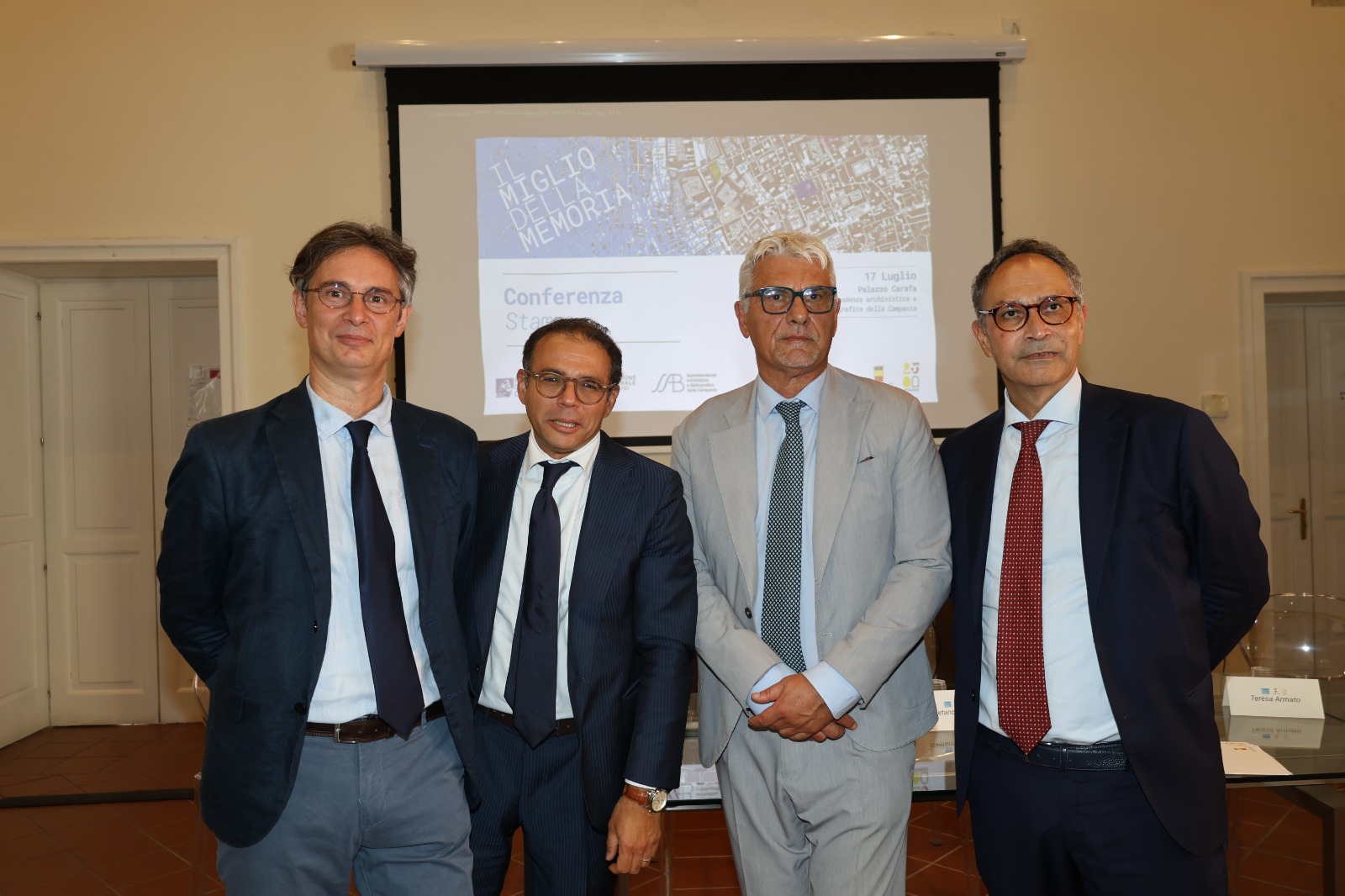 Miglio della Memoria per Napoli 2500, "Mischiamo le carte"