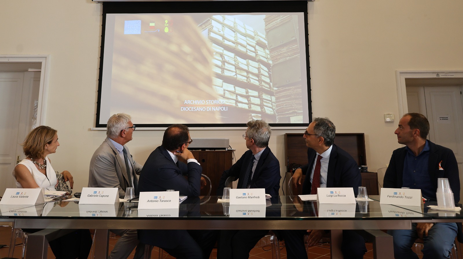 Miglio della Memoria per Napoli 2500, "Mischiamo le carte"