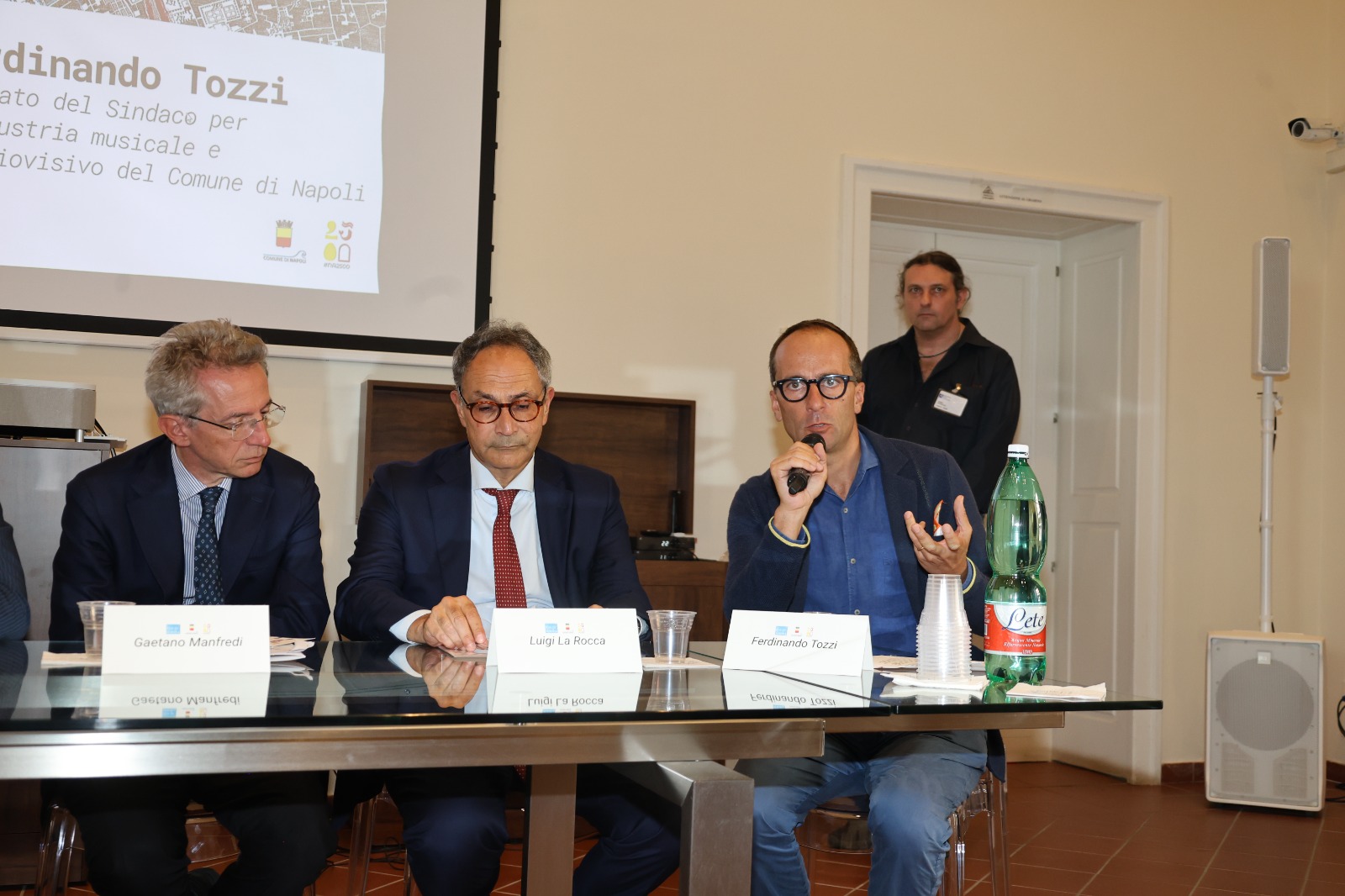 Miglio della Memoria per Napoli 2500, "Mischiamo le carte"