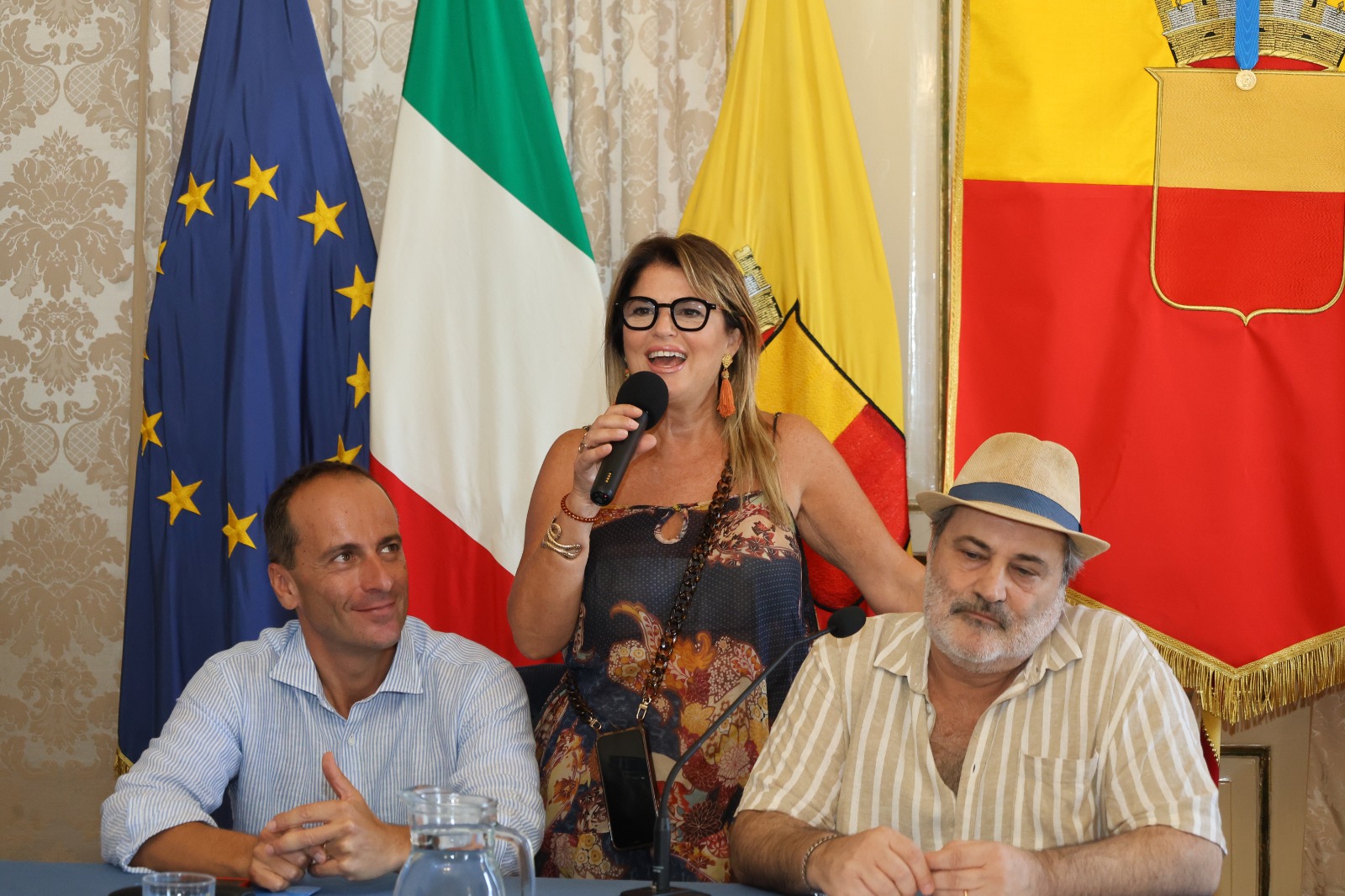 Le Vesuviane - l'altra metà di cantanapoli