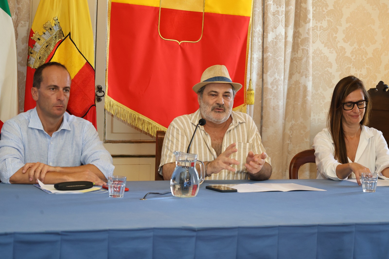 Le Vesuviane - l'altra metà di cantanapoli