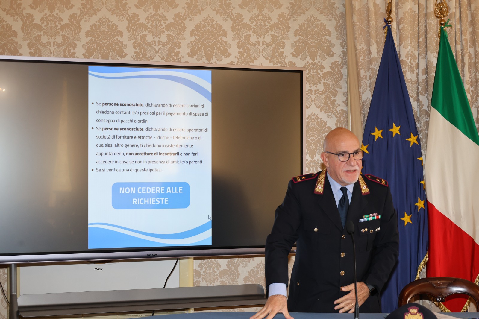 Presentata la campagna "Occhio al truffatore!"