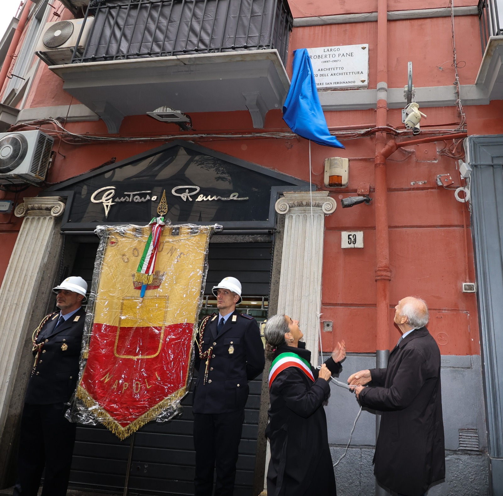 Immagine di Cerimonia di intitolazione di “Largo Roberto Pane”