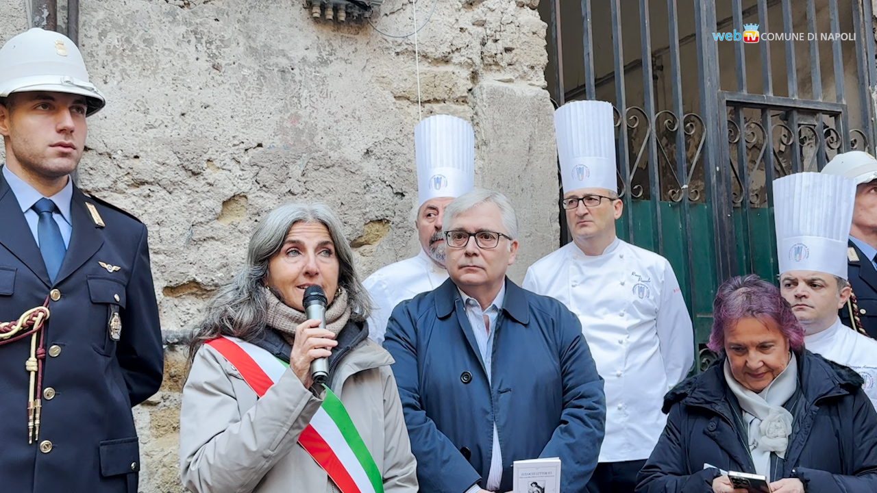 Web Tv Comune di Napoli - Tre vicoli per i cuochi-letterati