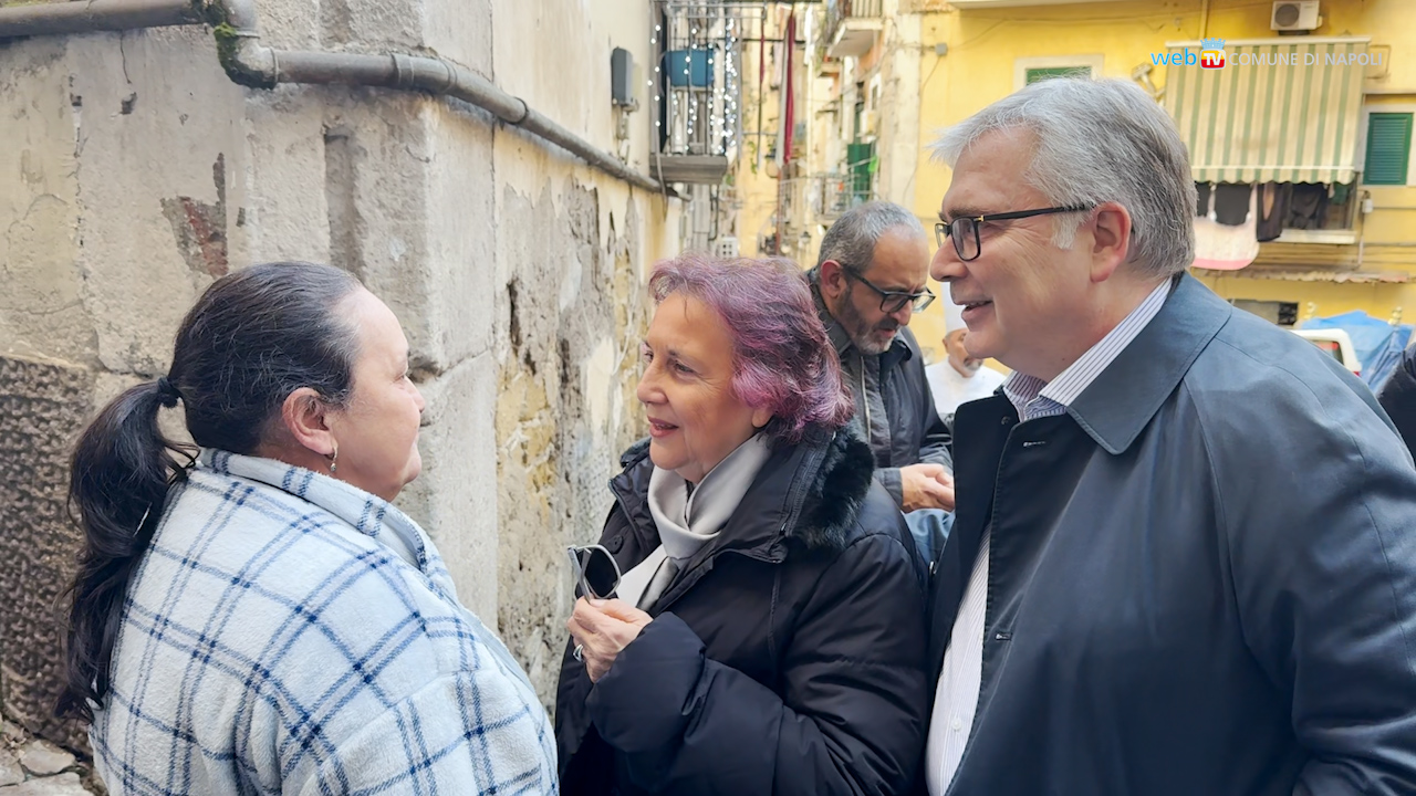 Web Tv Comune di Napoli - Tre vicoli per i cuochi-letterati